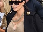 Kim Kardashian transparandan vazgeçmiyor